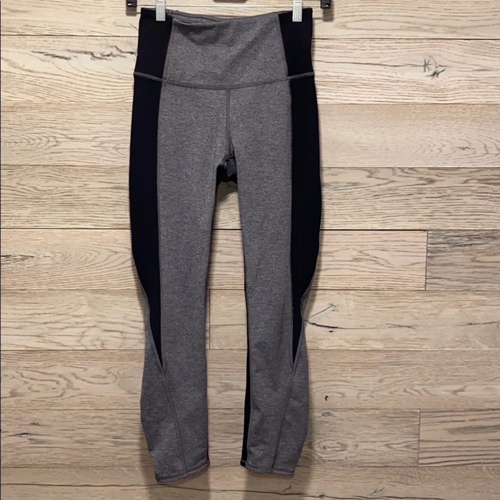 Lululemon leggings.